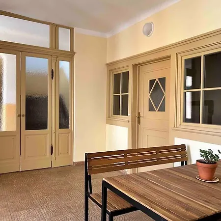 Hitorischer Charme In Top-altstadtlage - Fewos Anno 1529 Apartment Zittau