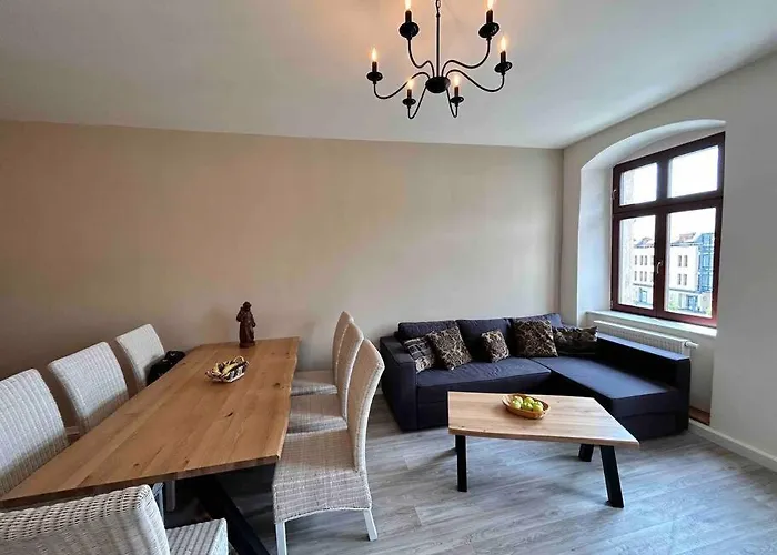 Hitorischer Charme In Top-altstadtlage - Fewos Anno 1529 Apartment Zittau